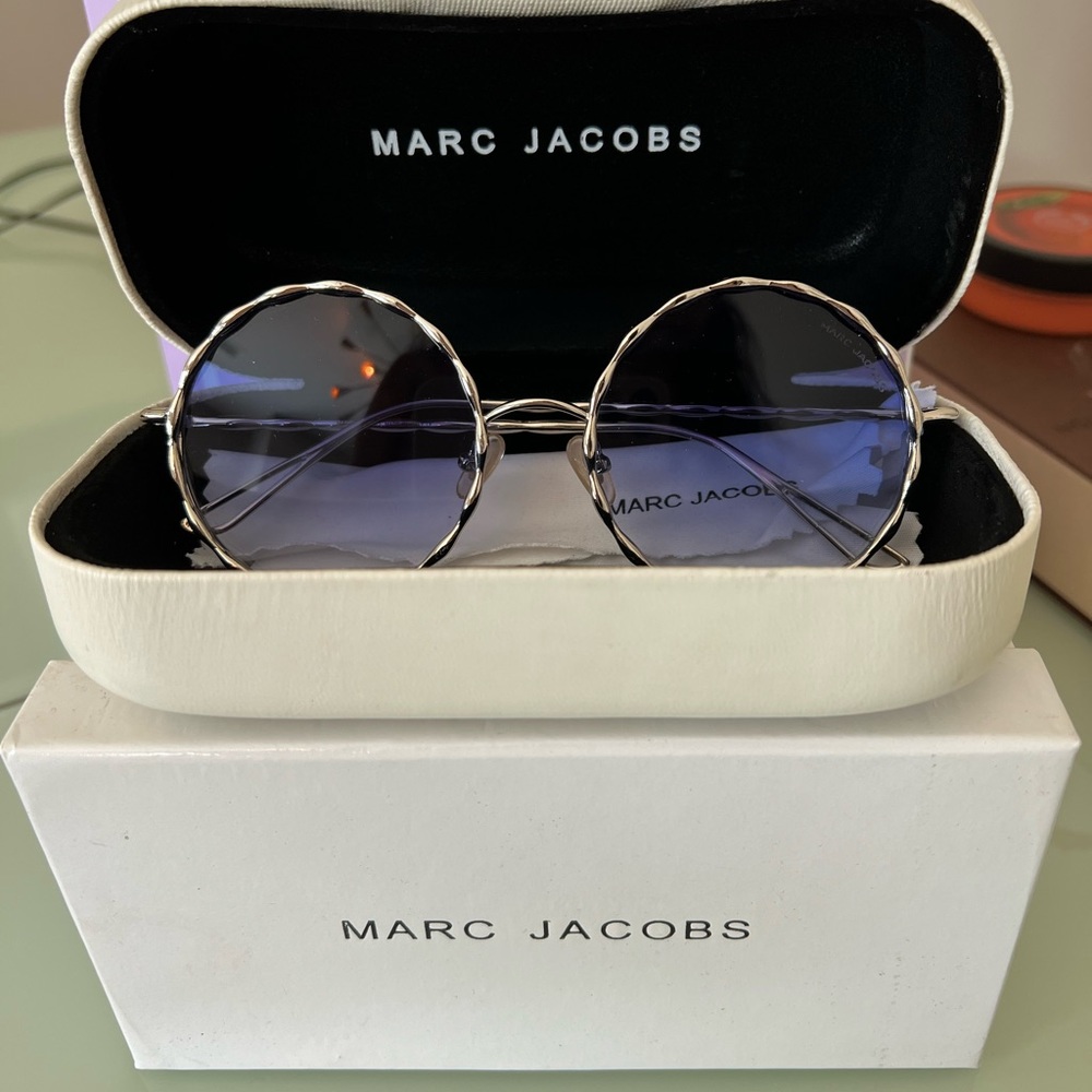 Marc Jacobs Round Sunglasses. Designer shades.